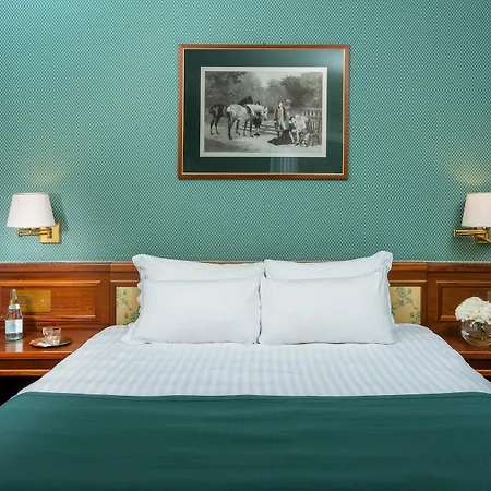 Leonardo Center Szálloda 4*