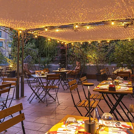 מלון Leonardo Center